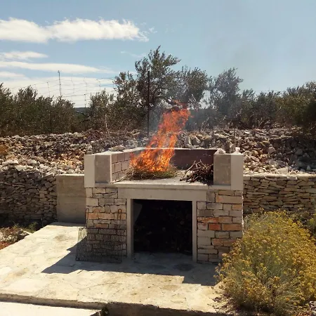 Little Hill Villa Postira