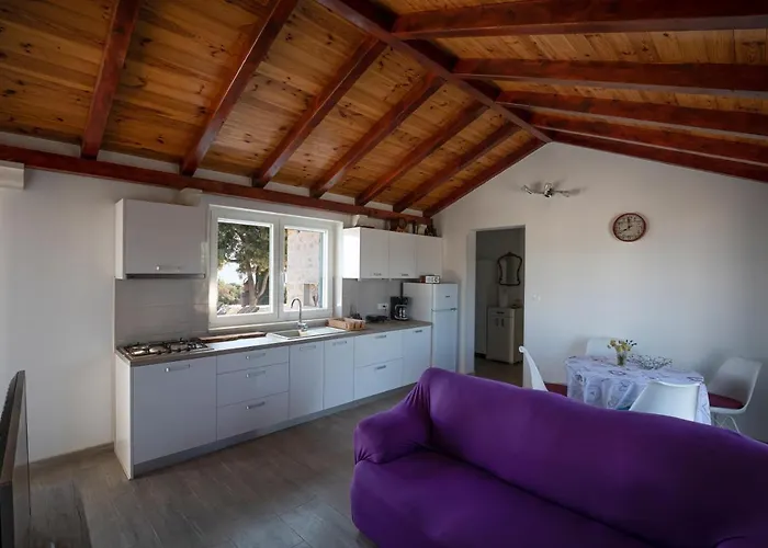 Little Hill Villa Postira