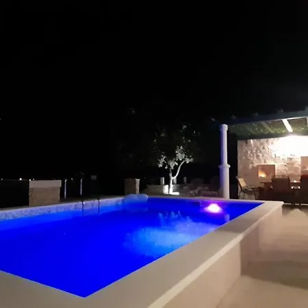 Little Hill Villa Postira